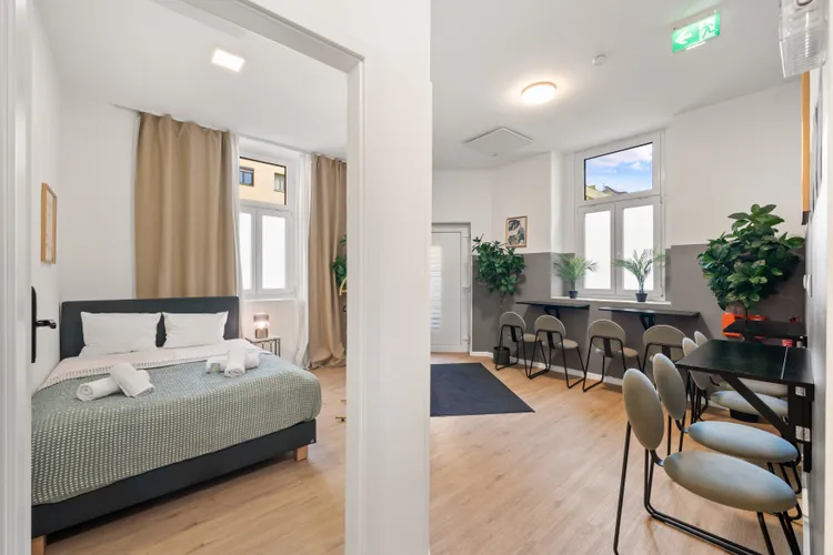Seven Rooms Vienna – Favoriten East (DB)