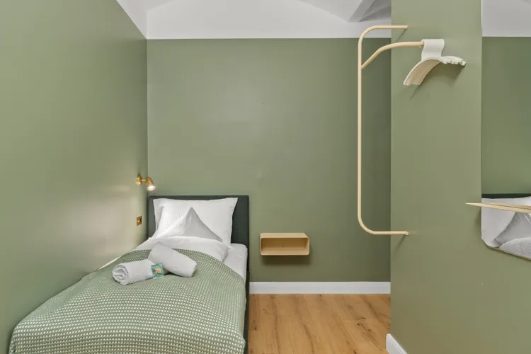 HOME1 – Favori Boutique Hostel (EB)