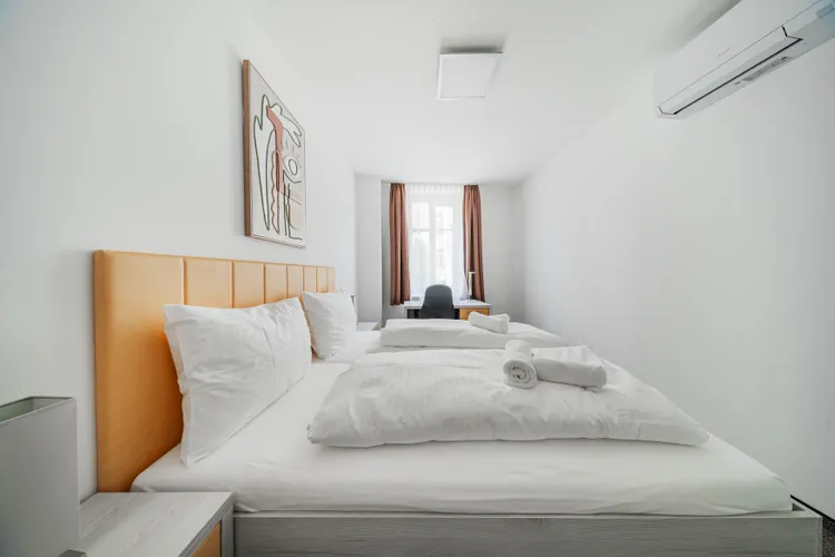 HOME1 – Albertine Aparthotel für 4 Personen (DB+SS) #02A