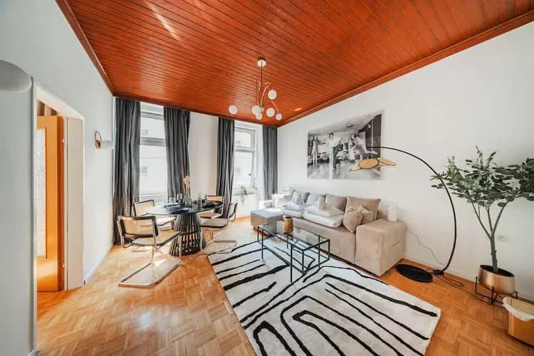 Retro Urban Chic Apartment
