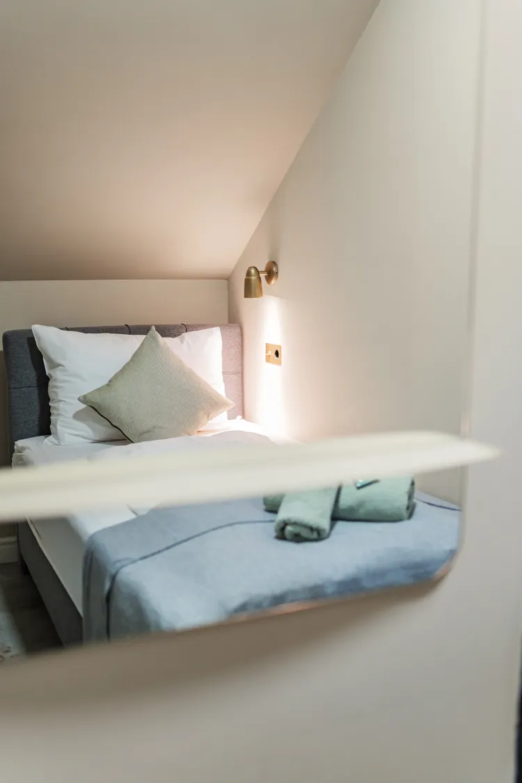 District One – Hideaway Hostel (Budget Einzelzimmer EB)